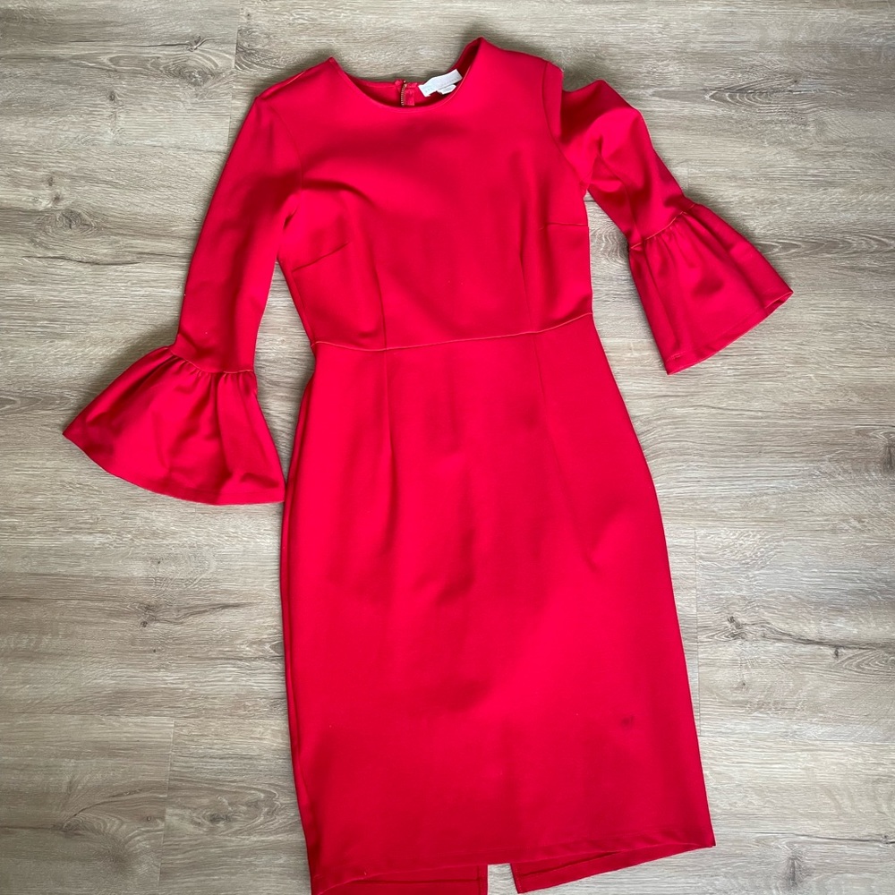 Rachel Parcell red bell sleeve dress with an exposed gold zipper in size small.